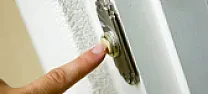 An extra doorbell ringer. | next thread &raquo;