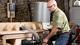 nit pick but they should be better than that  |  Watch Matt Kenney in this router table dust seq....
